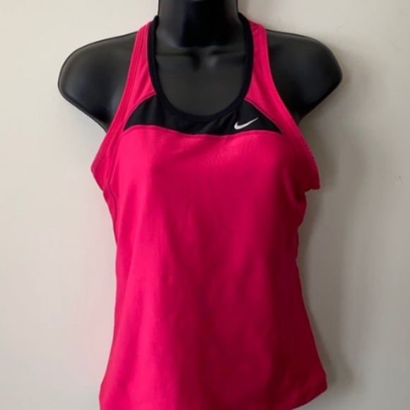 Nike  Red Tank, M.  Winter Sale - Picture 1 of 8